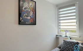 Picasso Room -10 Minutes To Gdansk Old Town & Sea